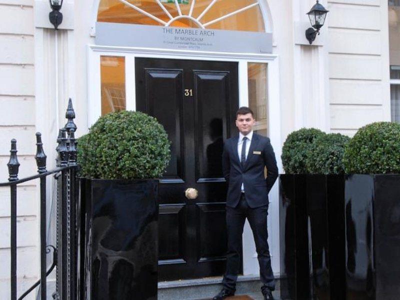 Park Grand Mayfair London Ngoại thất bức ảnh The entrance to The Wallace Collection