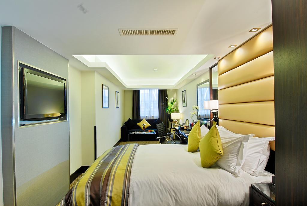 Park Grand Mayfair London Ngoại thất bức ảnh A suite at the hotel
