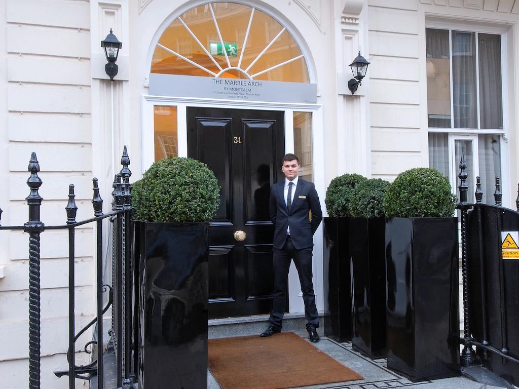 Park Grand Mayfair London Ngoại thất bức ảnh Entrance to the hotel